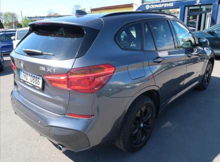 BMW - X1