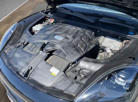 Porsche - Cayenne