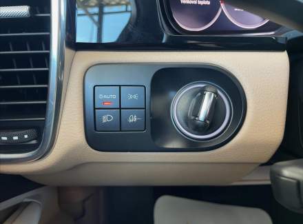 Porsche - Cayenne