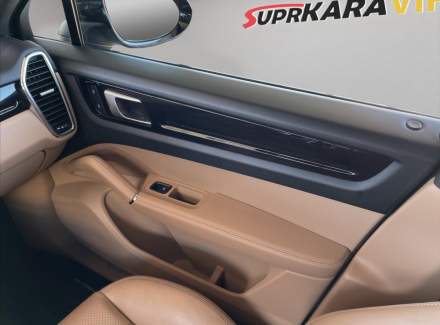Porsche - Cayenne