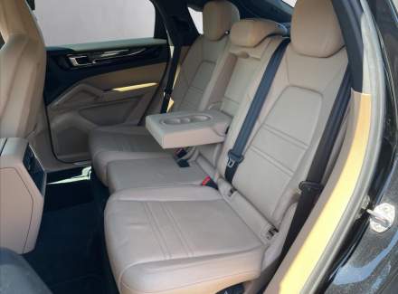 Porsche - Cayenne