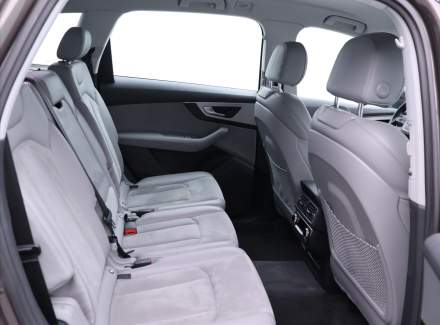 Audi - Q7
