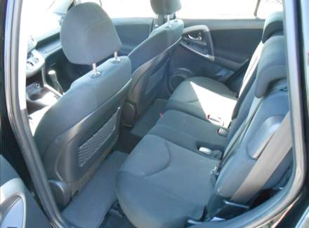 Toyota - RAV 4