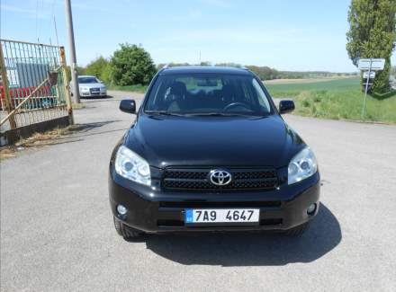 Toyota - RAV 4