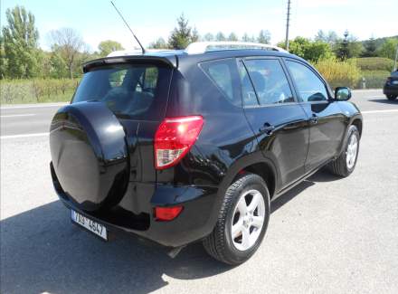 Toyota - RAV 4