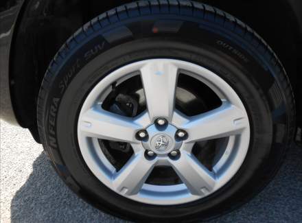 Toyota - RAV 4