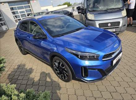 Kia - XCeed