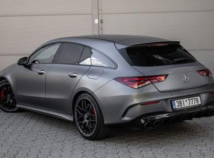 Mercedes-Benz - CLA