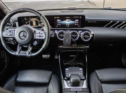 Mercedes-Benz - CLA