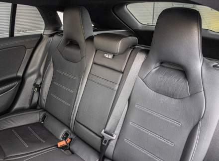 Mercedes-Benz - CLA