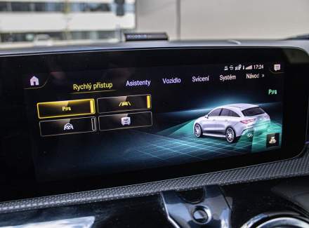 Mercedes-Benz - CLA
