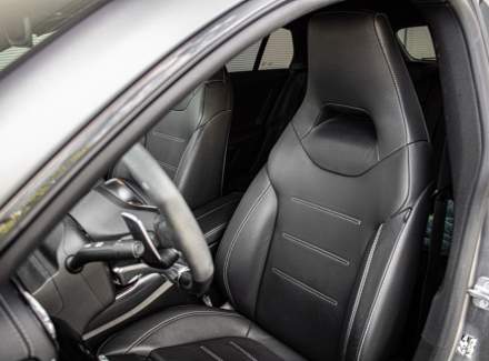 Mercedes-Benz - CLA