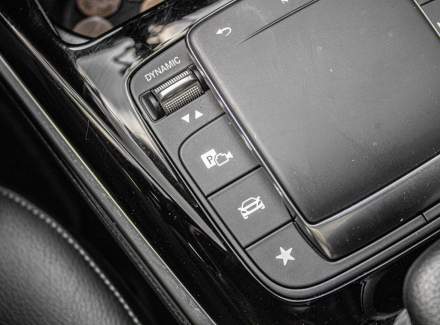 Mercedes-Benz - CLA