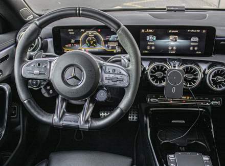 Mercedes-Benz - CLA