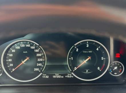 BMW - M5