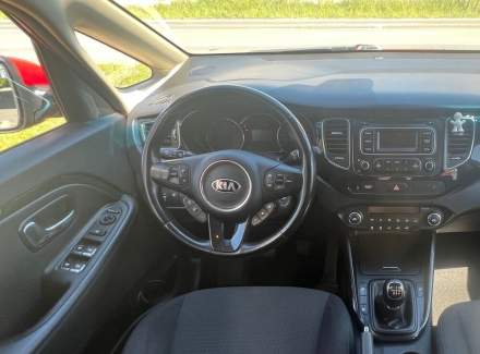 Kia - Carens