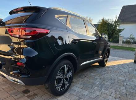 MG - ZS