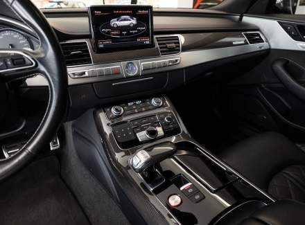 Audi - S8