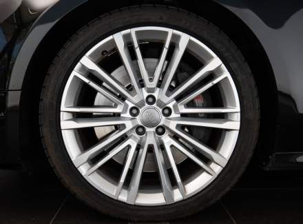Audi - S8