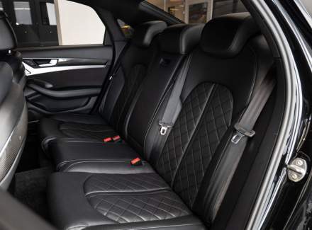 Audi - S8