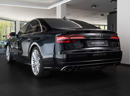 Audi - S8