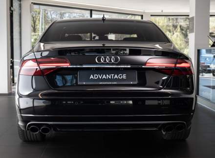 Audi - S8
