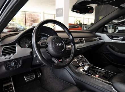 Audi - S8