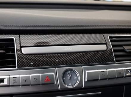 Audi - S8
