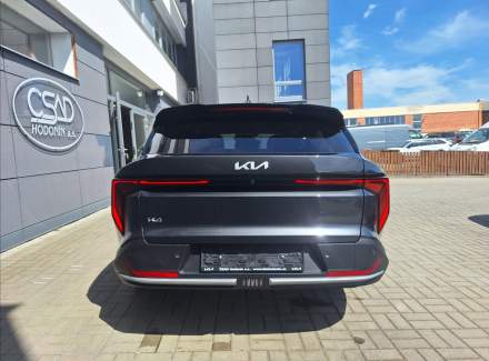 Kia - K4