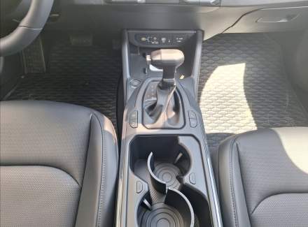 Kia - K4
