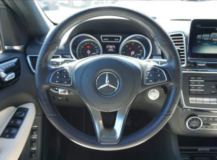 Mercedes-Benz - GLS