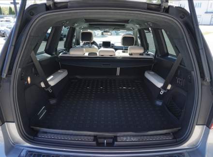 Mercedes-Benz - GLS