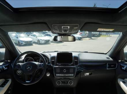 Mercedes-Benz - GLS