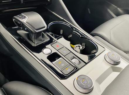 Volkswagen - Touareg