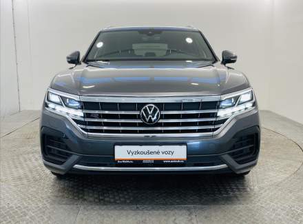 Volkswagen - Touareg