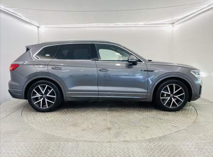 Volkswagen - Touareg