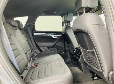 Volkswagen - Touareg