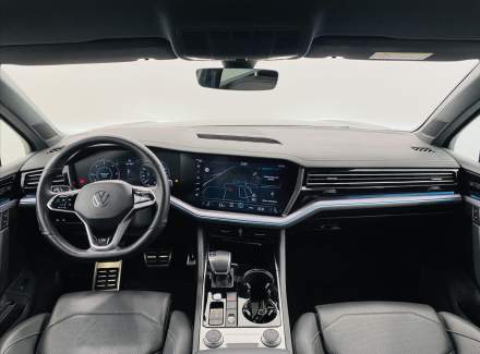 Volkswagen - Touareg