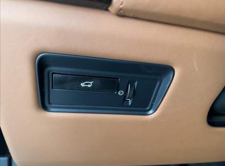 Land Rover - Range Rover