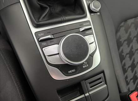 Audi - A3