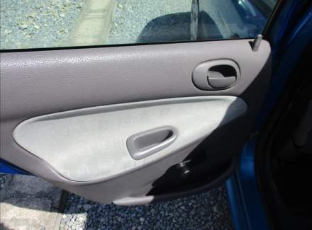 Peugeot - 206