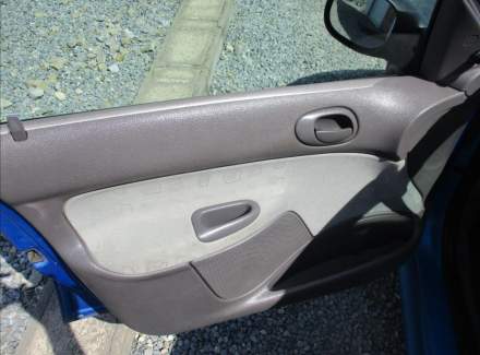 Peugeot - 206