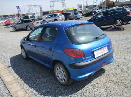Peugeot - 206