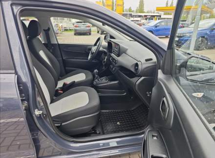 Hyundai - i10
