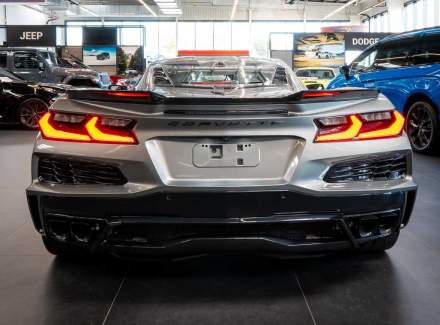 Chevrolet - Corvette