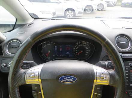 Ford - S-MAX