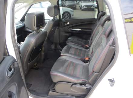 Ford - S-MAX