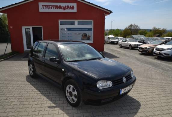 Volkswagen - Golf