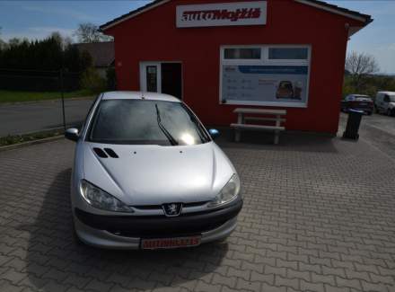 Peugeot - 206