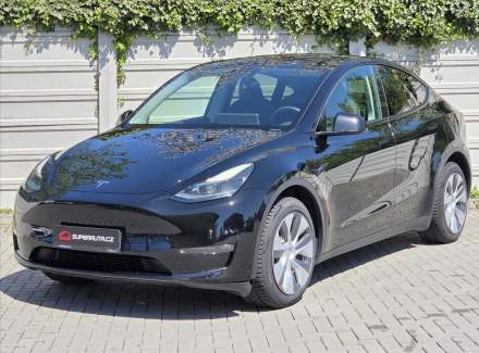 Tesla - Model Y